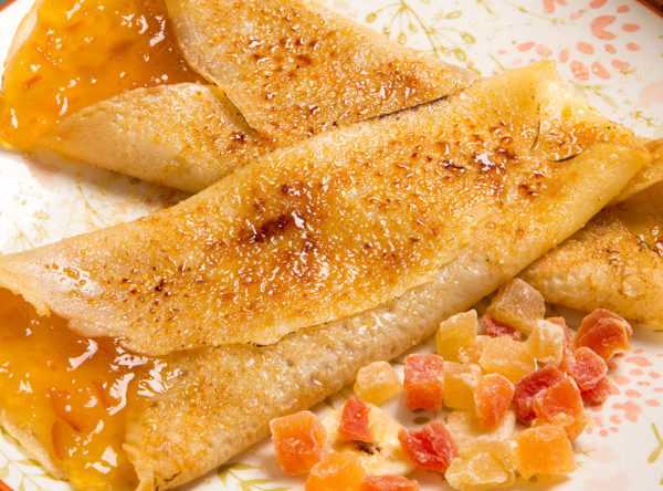 Receta de crepes con nata y caramelo